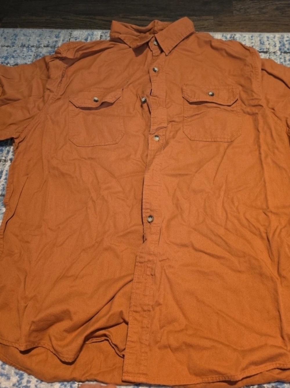 Wrangler Men's Button-Down Shirt in Rust Orange